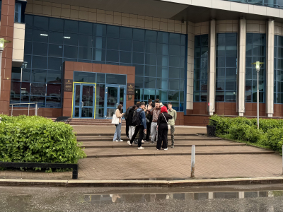 Студенты