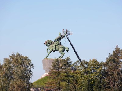 Памятник Салавату Юлаеву